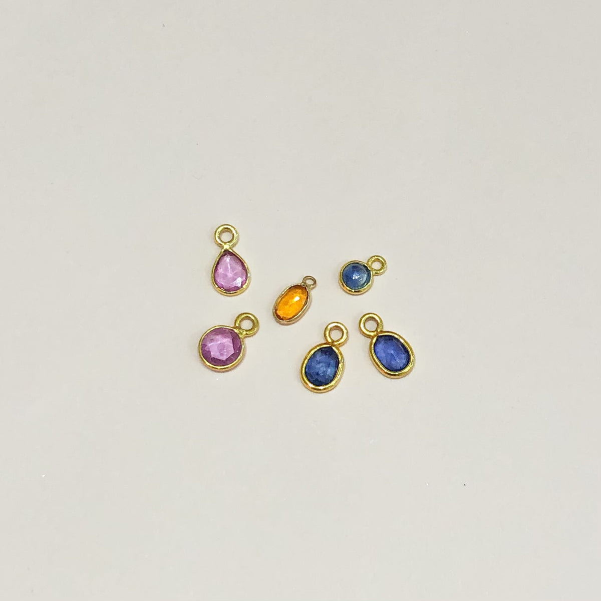 18k Sapphire Birthstone Charm (September)