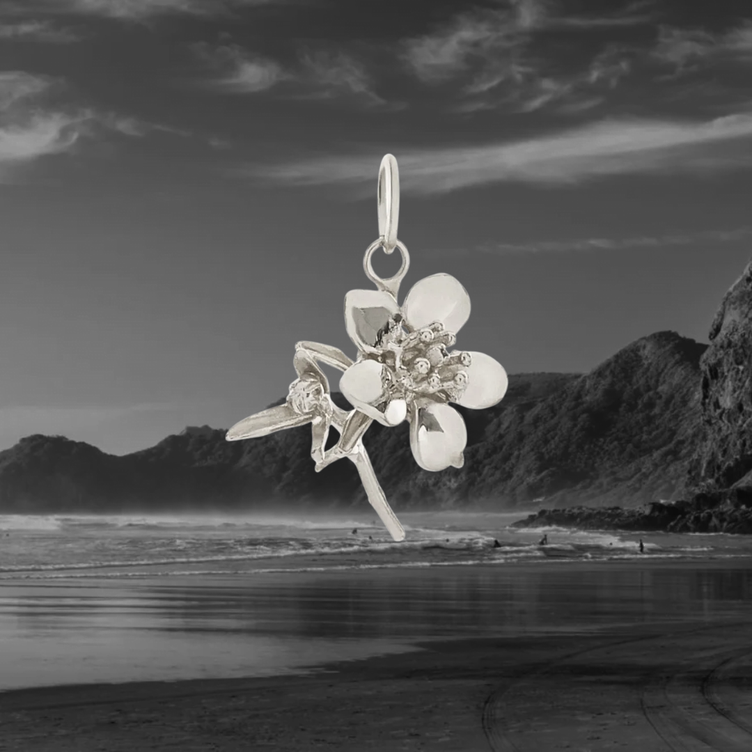 Wanderlust, Flower Charm