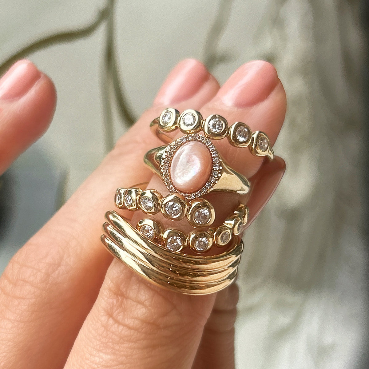 Diamond &amp; Pink Mother of Pearl Cabochon Signet Ring