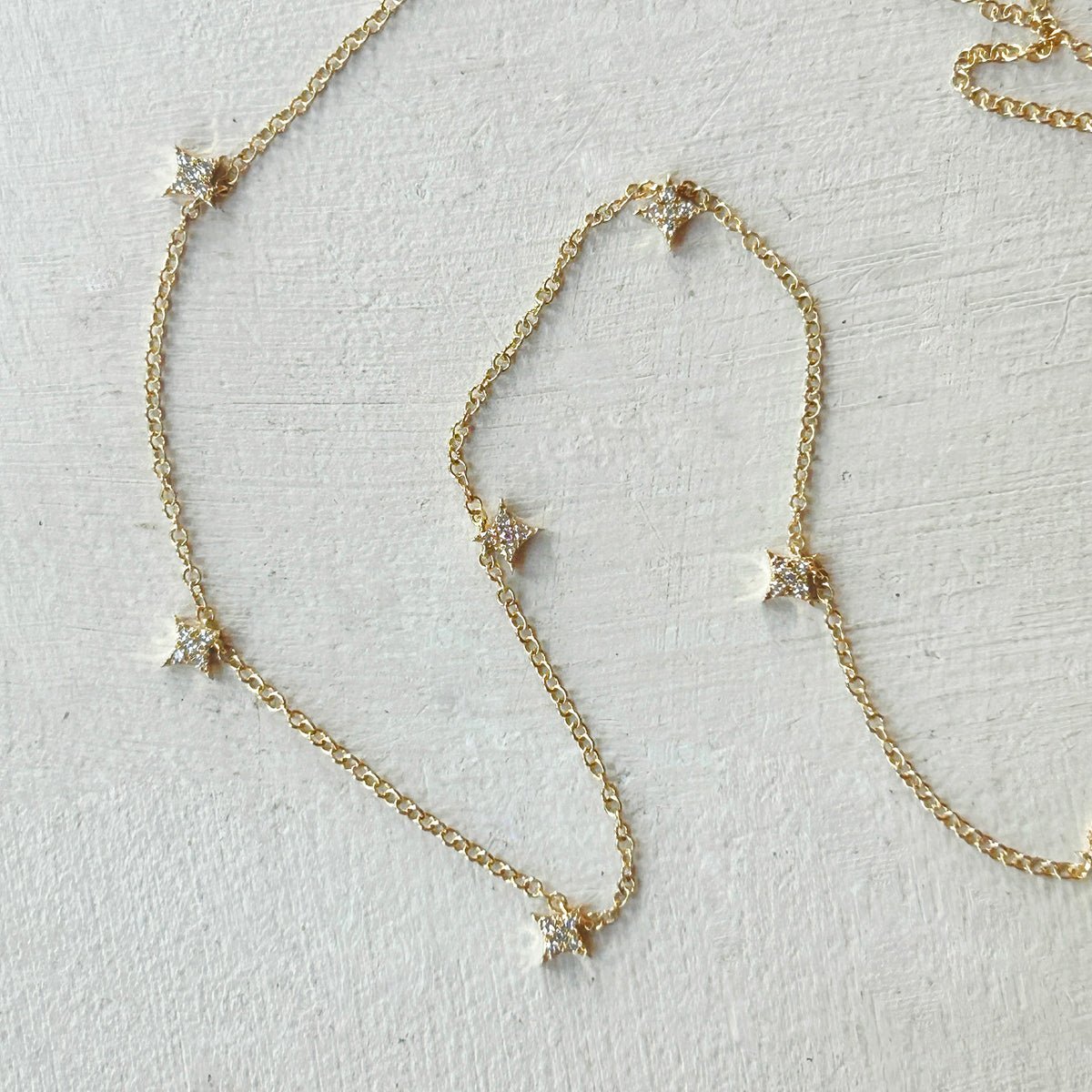 Diamond Glint Shaker Necklace