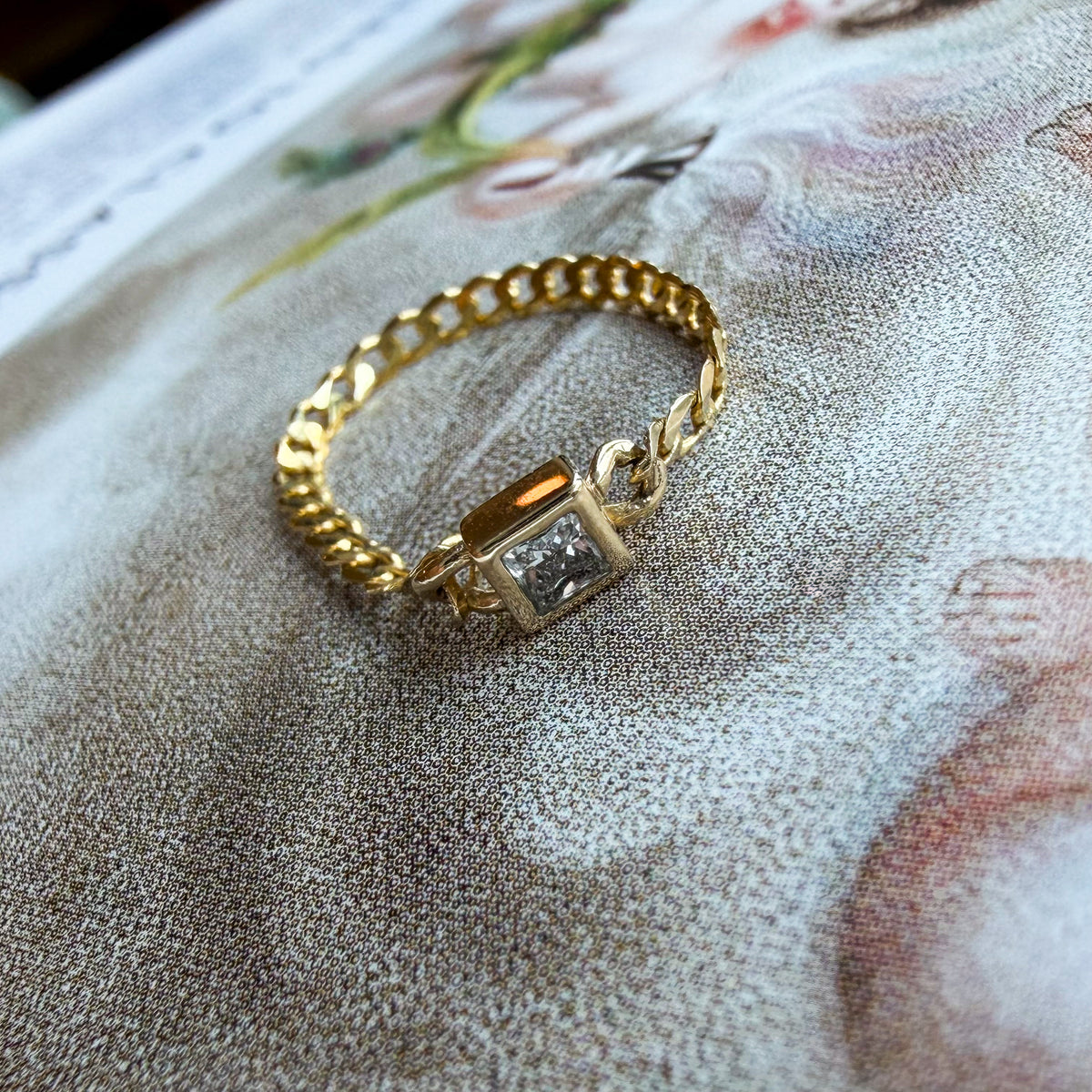 Jane, Lab Grown Diamond Chain Ring