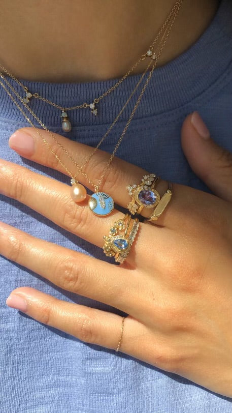 Artist&#39;s Signature Plate, Tiny Accent Seashells Ring