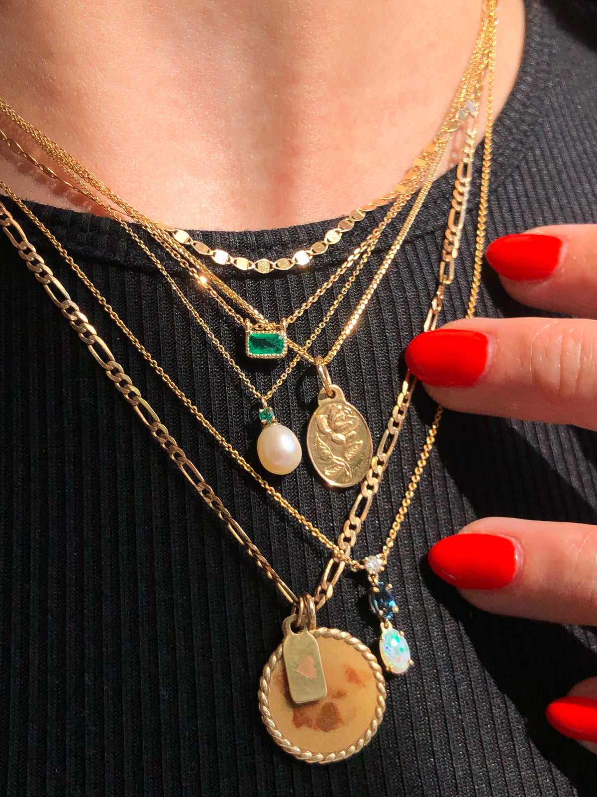 Mae, Dainty Emerald Necklace