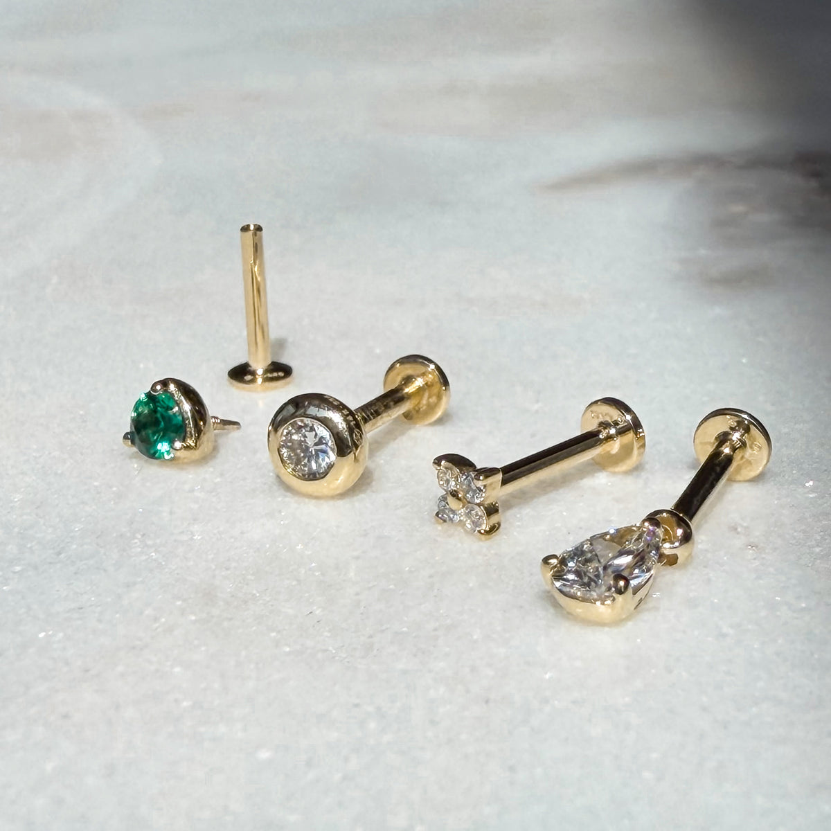 Oz, Emerald Threaded Flat Back