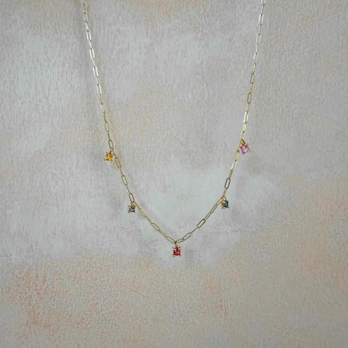 Confetti, 5 Sapphire Shaker Necklace