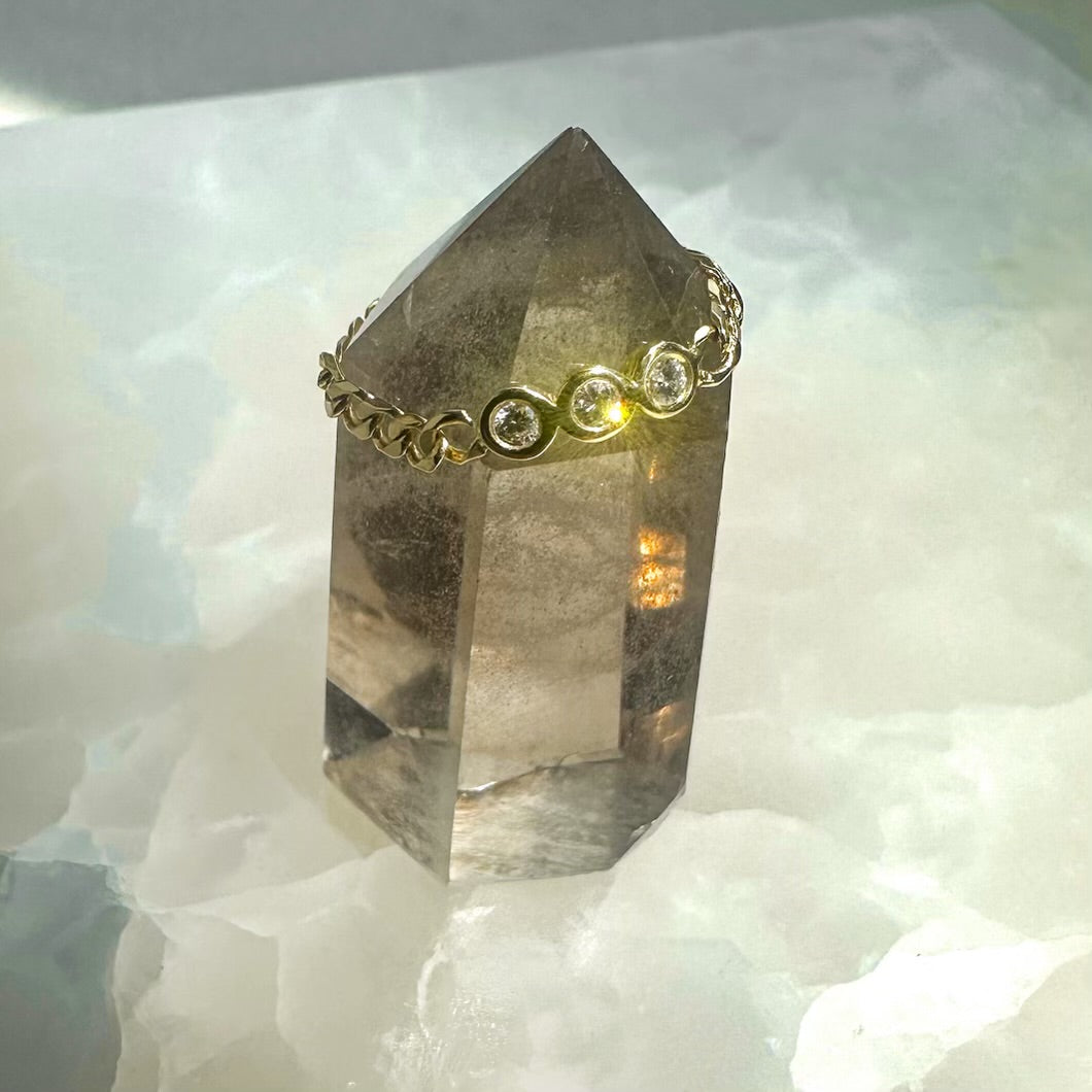 Vivi, Bezel Diamond Chain Ring
