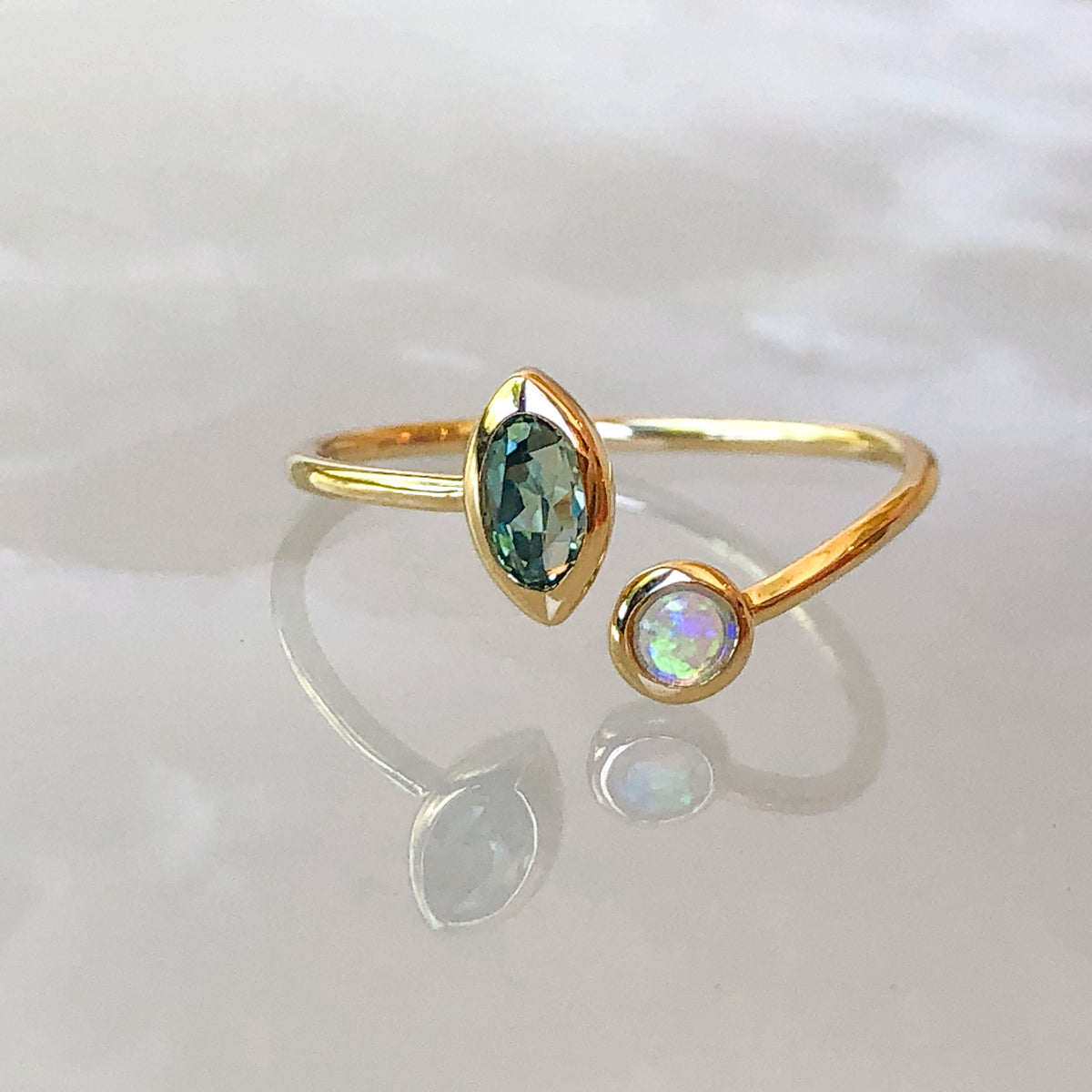 Solar, Sapphire Ring