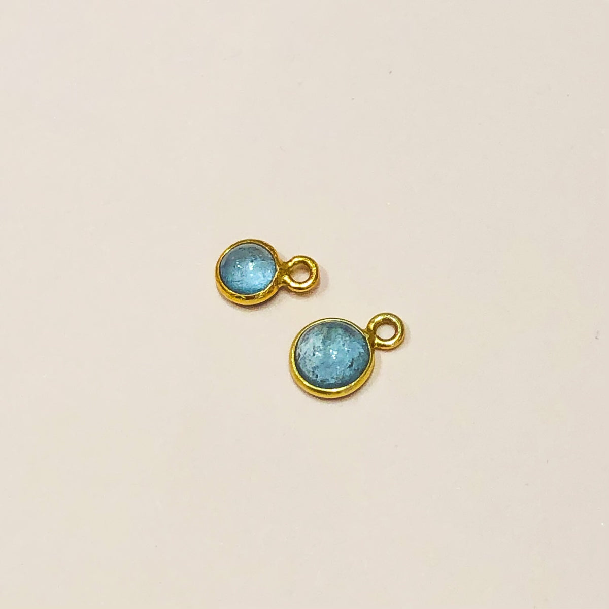 18k Aquamarine Birthstone Charm (March)