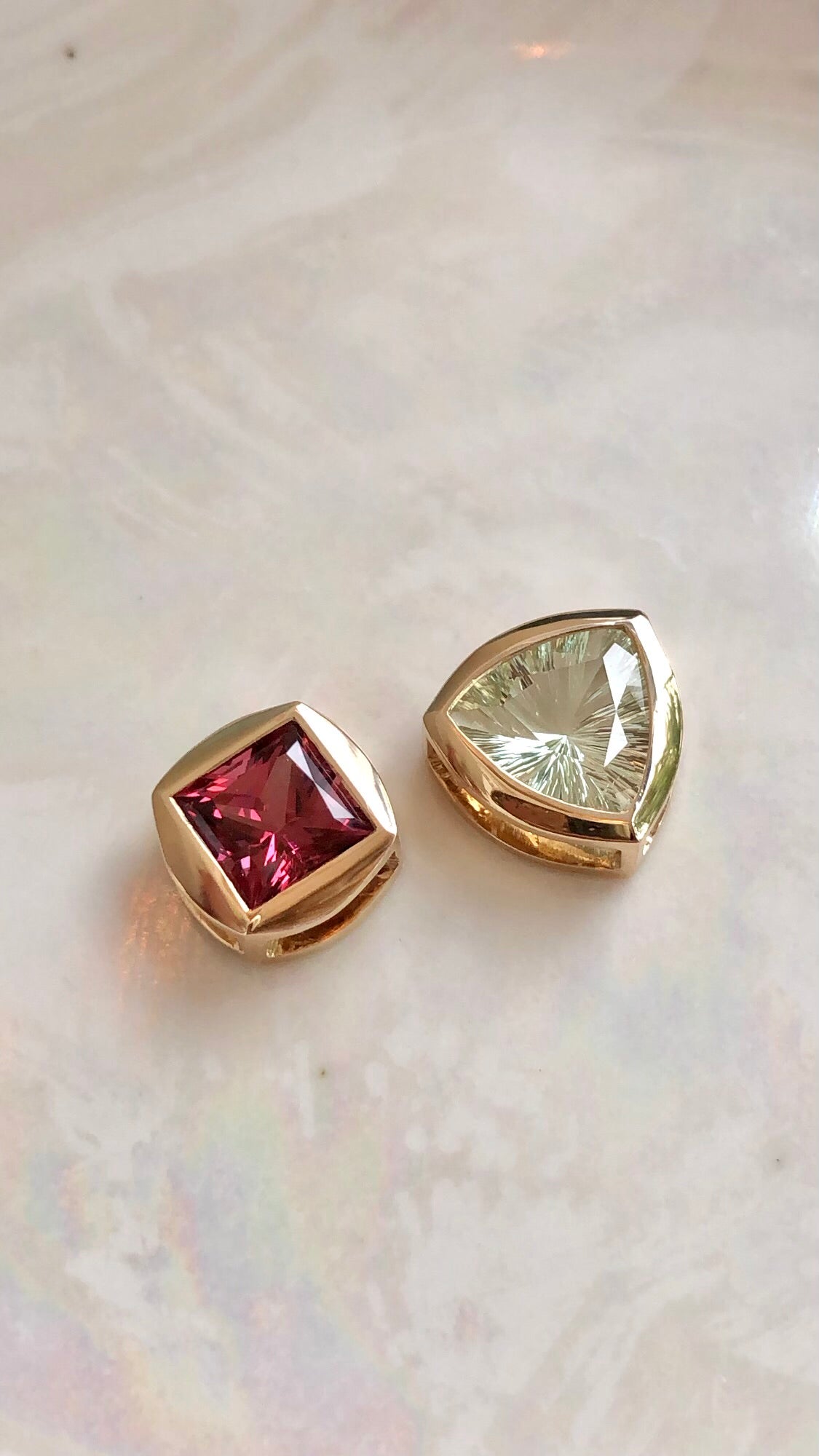 Agelos, Beryl Slider Pendant