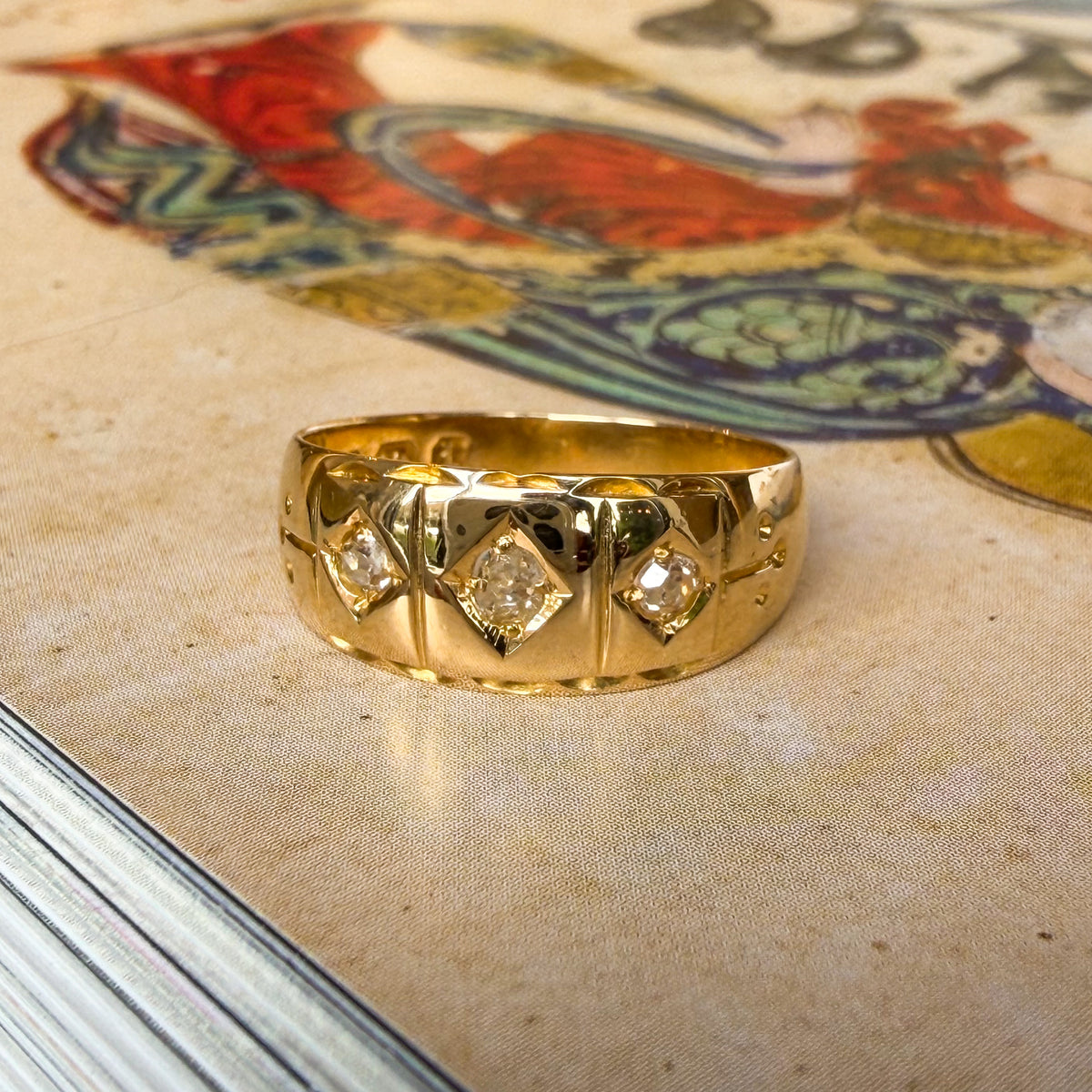 JoJo, 18ct Antique 3-Diamond Gypsy Ring