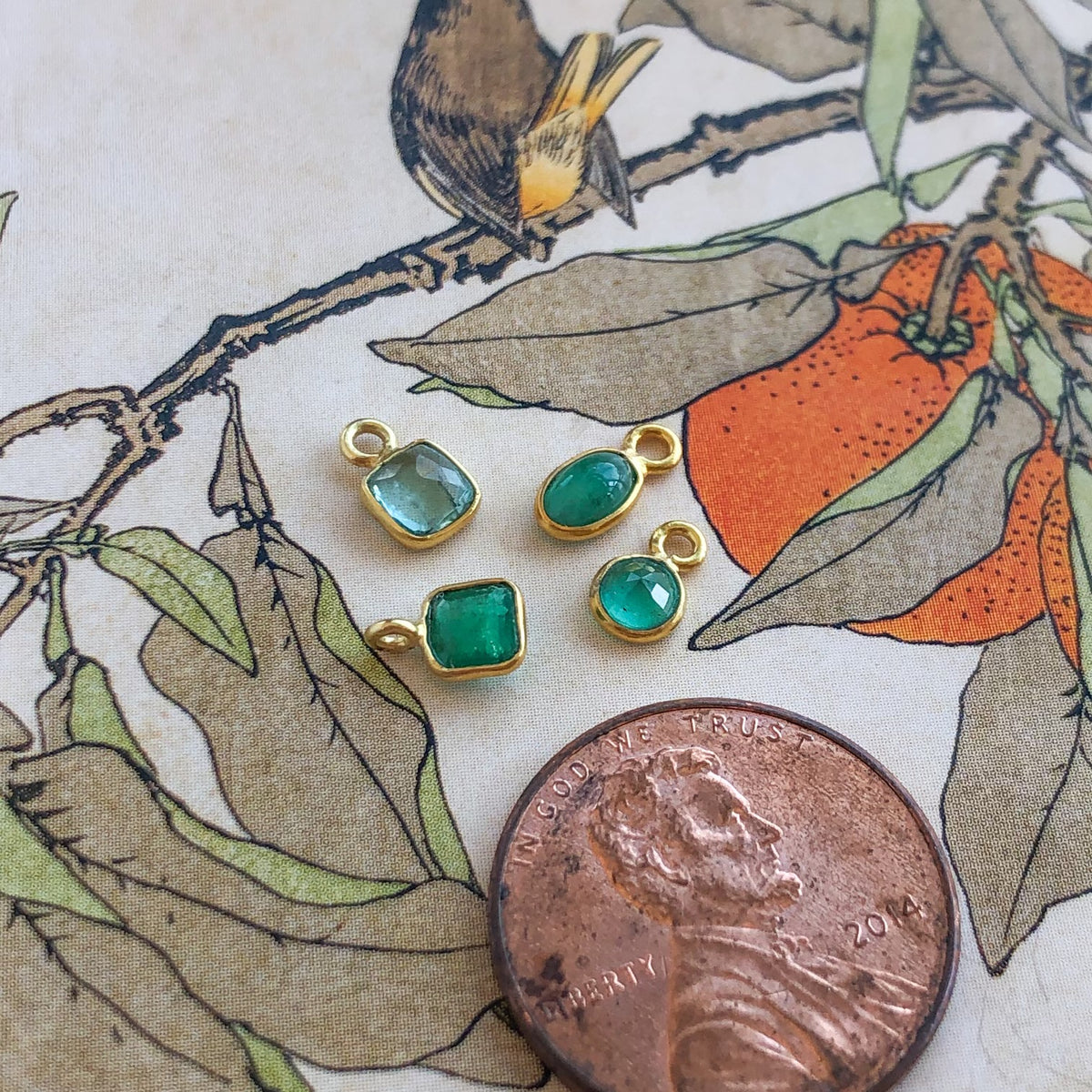 Oz, 18k Emerald Charm (May Birthstone)