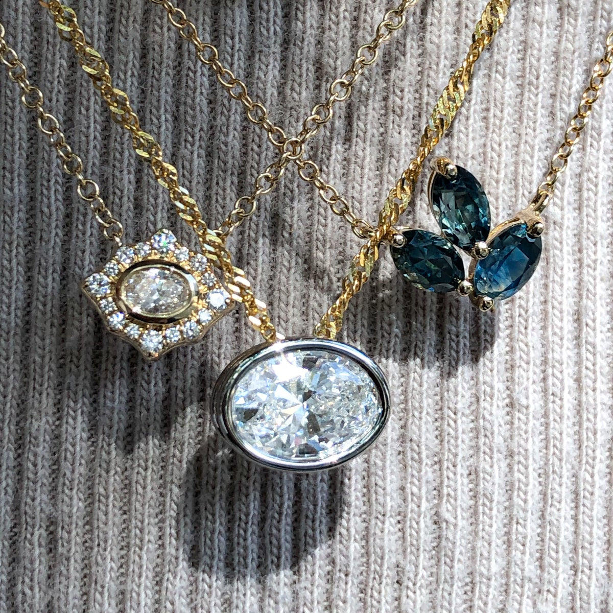 Light Ray, Sapphire Necklace