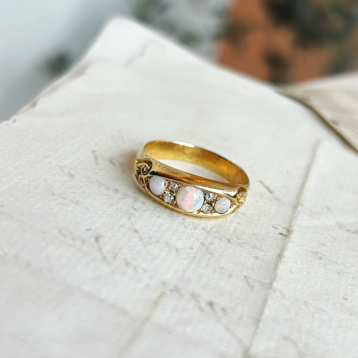 18k Vintage Opal &amp; Diamond Gypsy Ring
