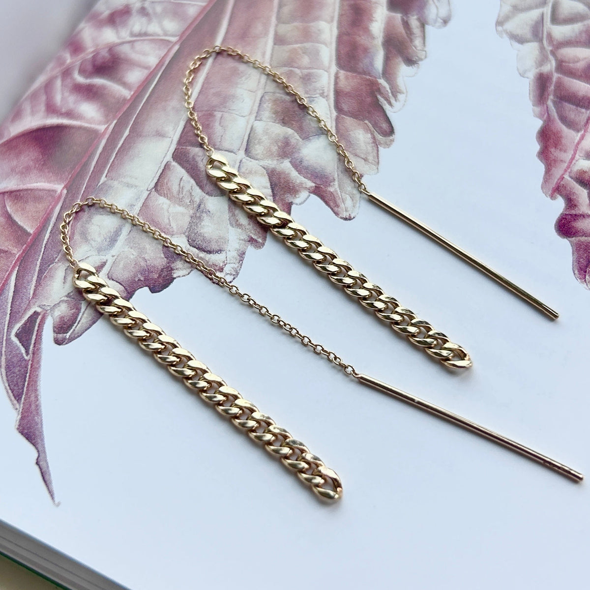 Kira, Curb Chain Threader