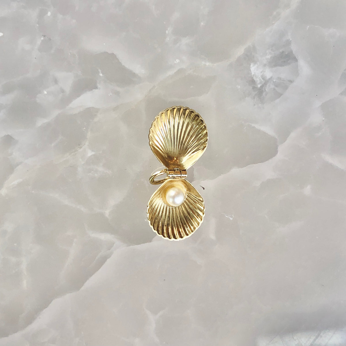Makai, Vintage Puffy Shell Pearl Charm