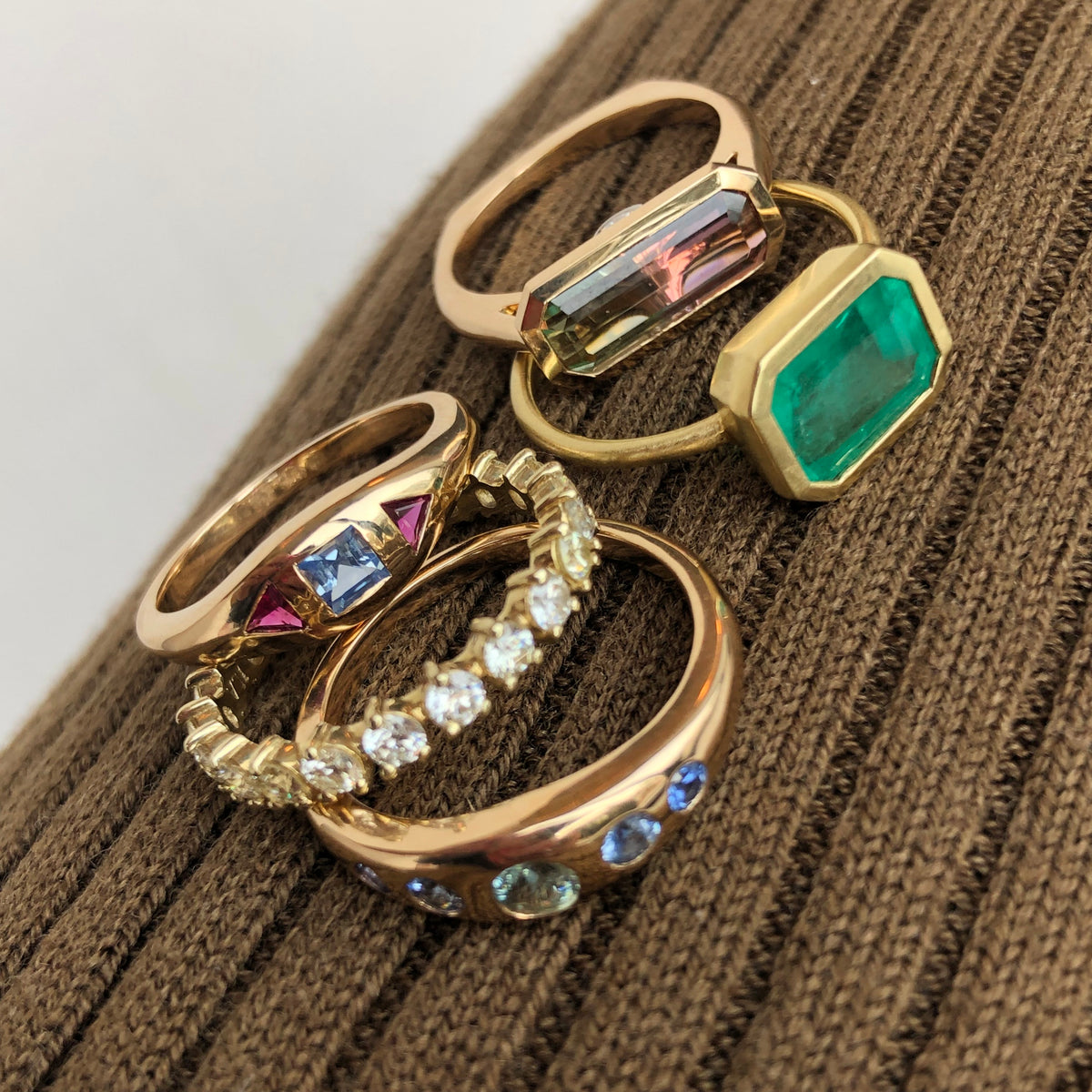 Eos, Sapphire Gypsy Band