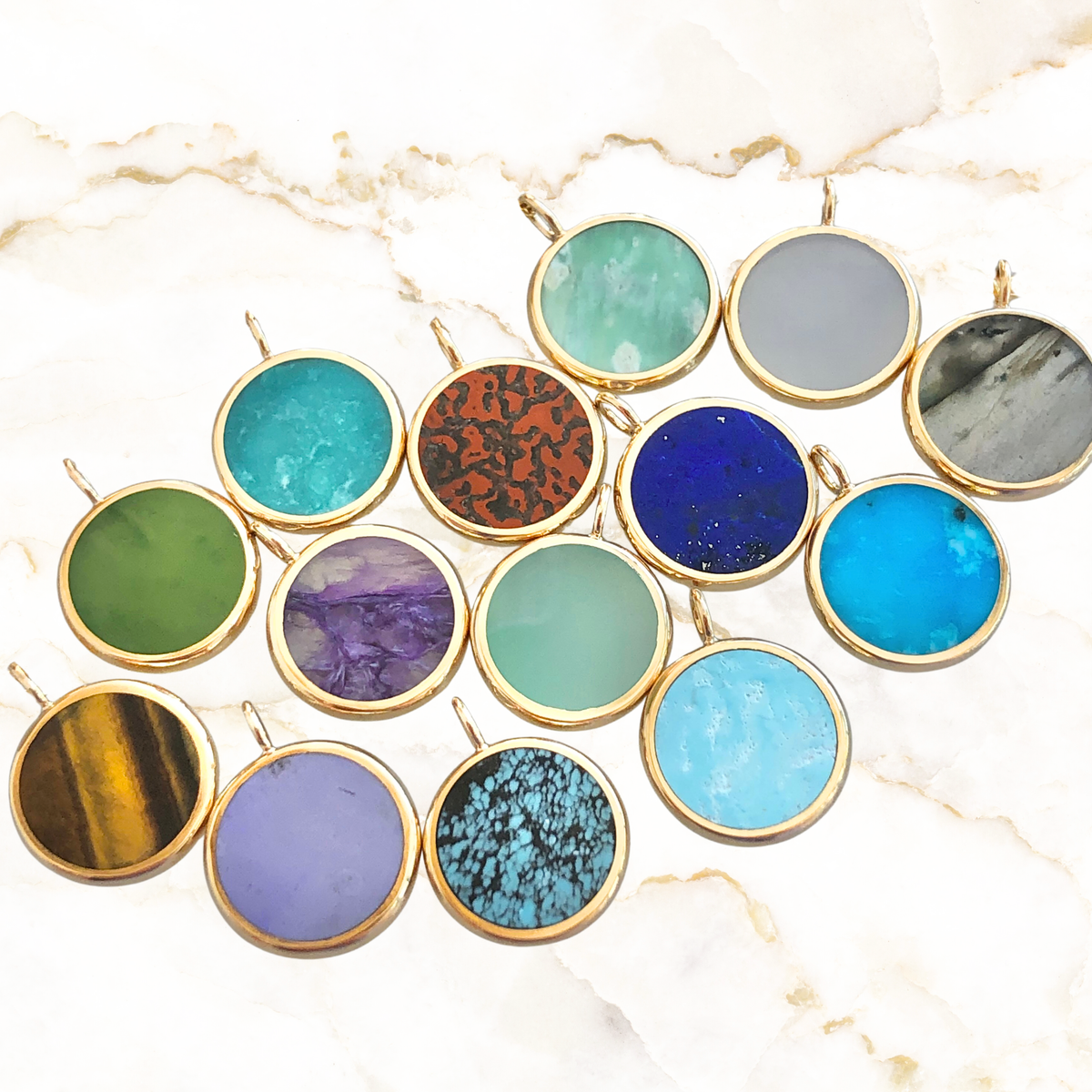 Moeda, Gemstone Pendant
